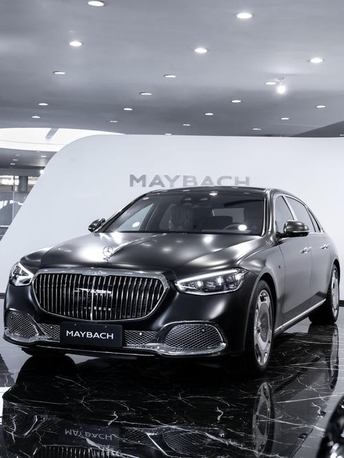 广州68岚图汽车的售后服务让用户无忧出行，迈巴赫未来的豪华车趋势