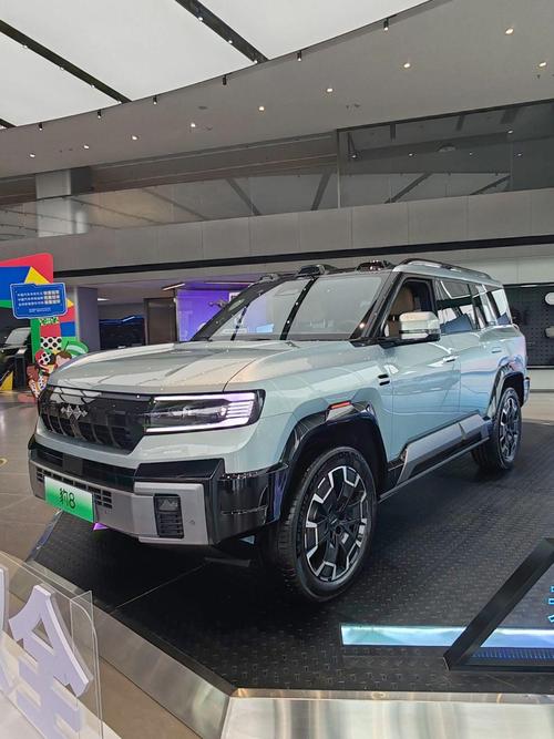 广州68比亚迪方程豹硬派越野的爆款，英菲尼迪35周年与你共成长